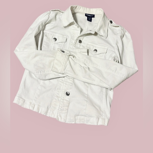 Express white jean jacket size medium. Great condition - Picture 4 of 12